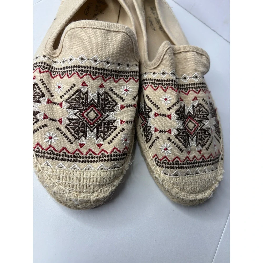 Coldwater Creek Walk with Me Tan Embroidered Espadrille Flats Womens 8.5M Cotton